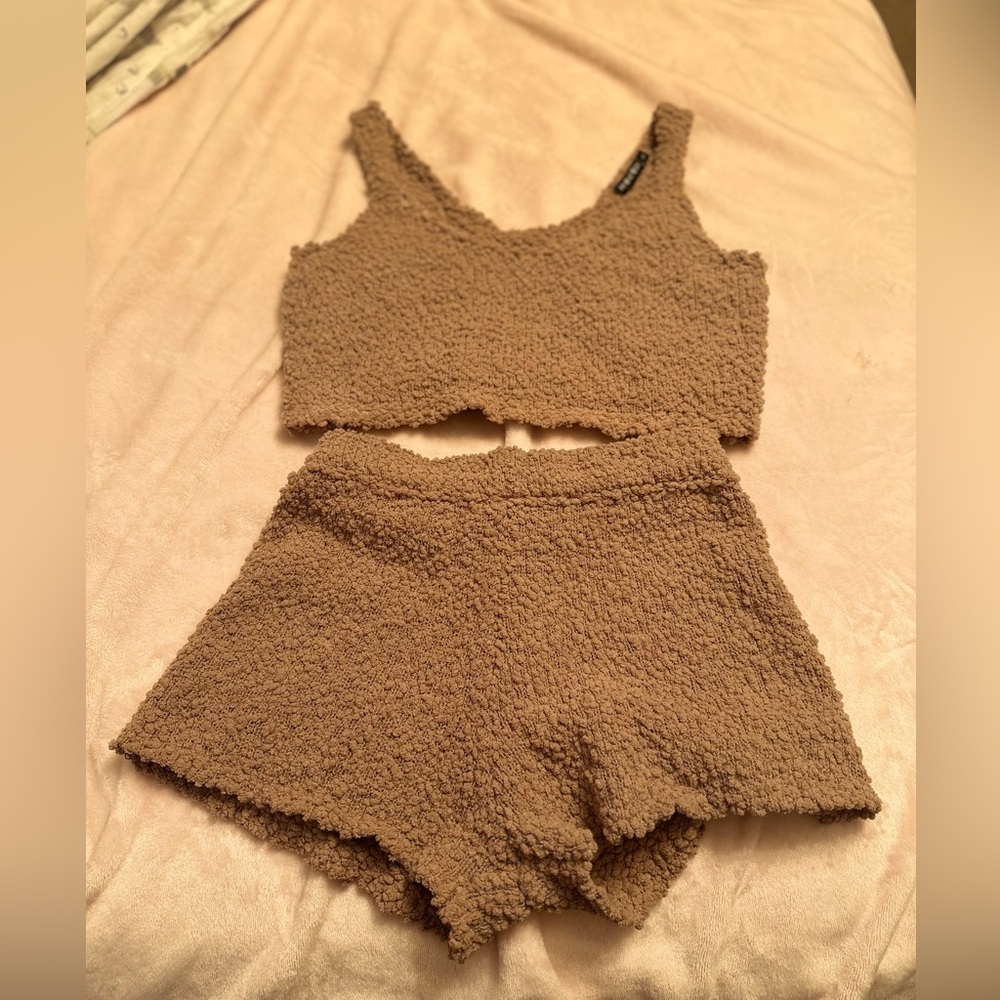 Honeybum loungewear set size Large